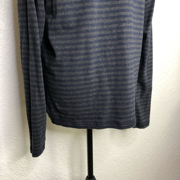Cabi Odyssey gray navy stripe turtleneck knit tunic top size Extra Large XL 3225 - Picture 12 of 16